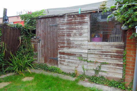 GARDEN SHED