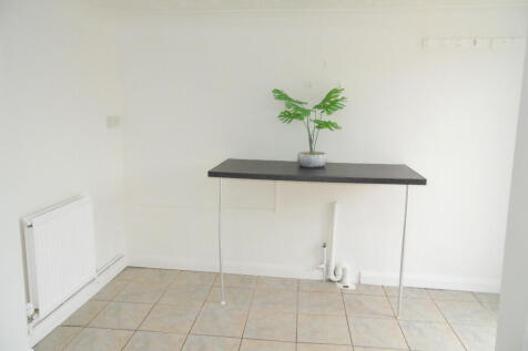 KITCHEN/BREAKFAST RM