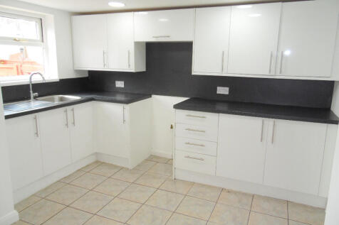 KITCHEN/BREAKFAST RM