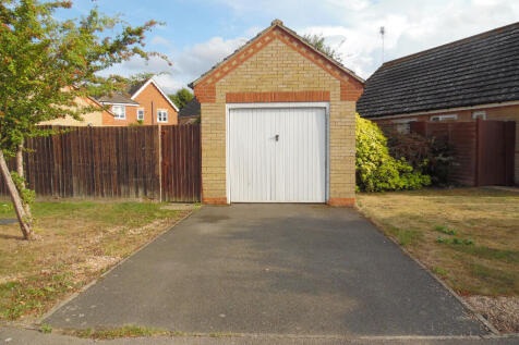GARAGE &amp; DRIVEWAY