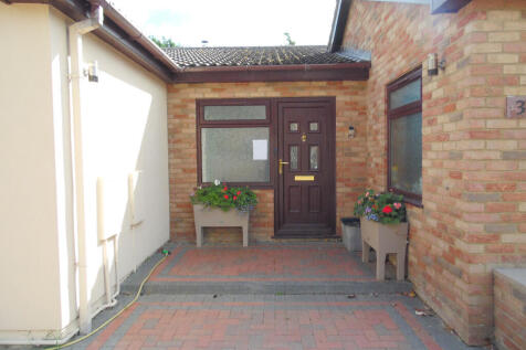 ENTRANCE AREA