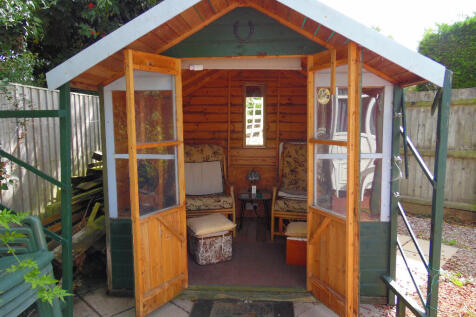 SUMMER HOUSE