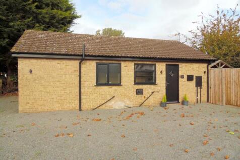 FRONT/DRIVEWAY