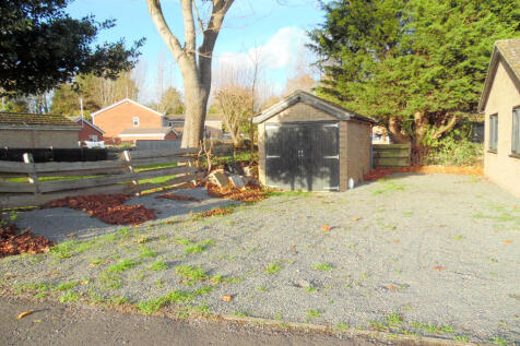 GARAGE &amp; DRIVEWAY