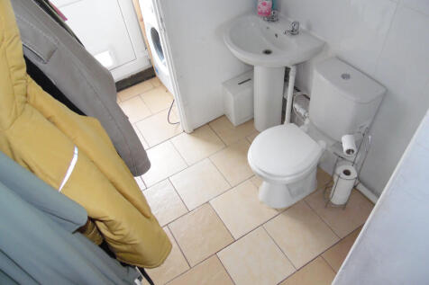 DOWNSTAIRS SHOWER RM