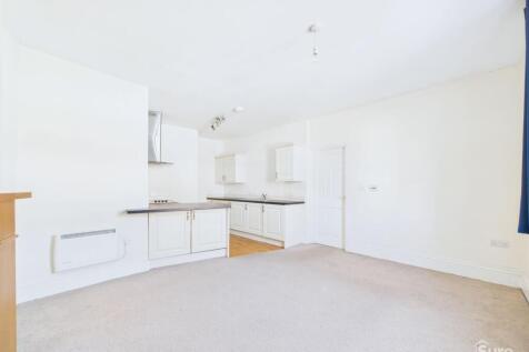 Lounge/ Kitchen