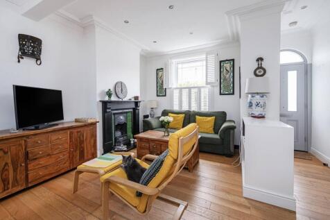 Property Image 4
