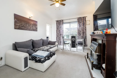 Living/Dining Room
