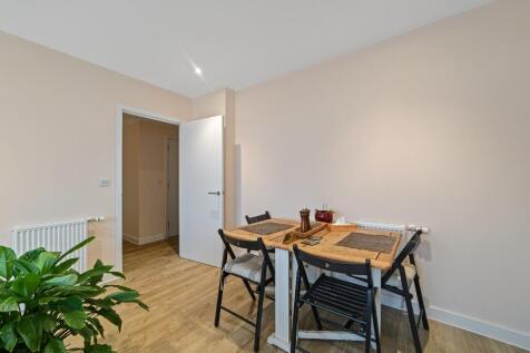 Open Plan Living/Kit