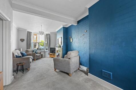 Through Lounge