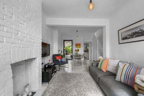 Through Lounge