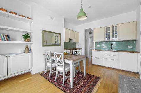Dining Room/Kitchen