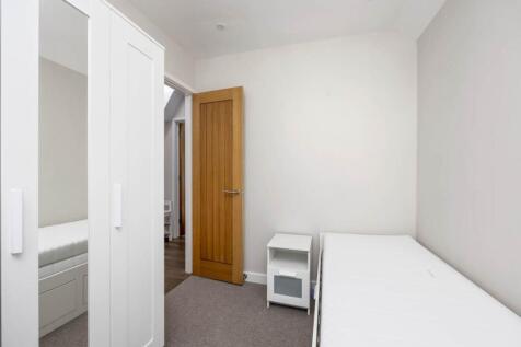Bedroom 2b
