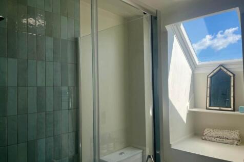 Bathroom 3 