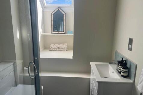 Bathroom 4 
