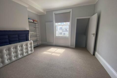 Studio Room
