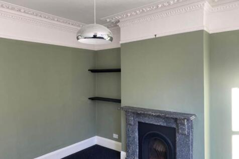 137_Ditchling_Road_l