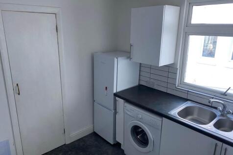 137_Ditchling_Road_k