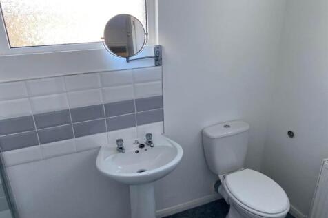 137_Ditchling_Road_b