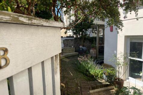Entrance 1