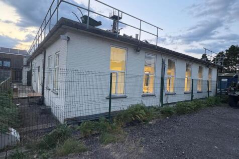 Exterior pic 2