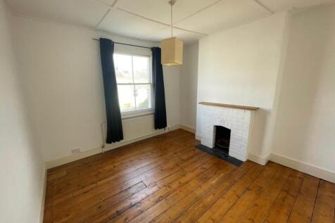 Bedroom 2 pic 2