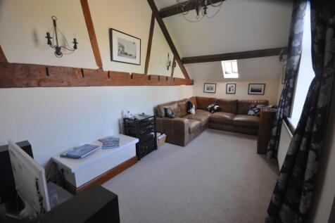 Mill bedroom lounge