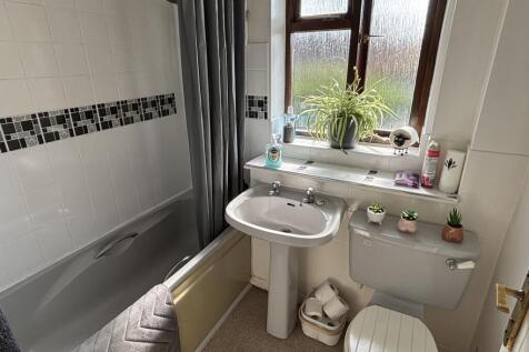 Bathroom 8 Fairfield