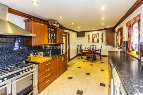 Kitchen image 2
