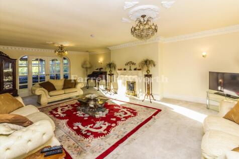 Lounge image 2