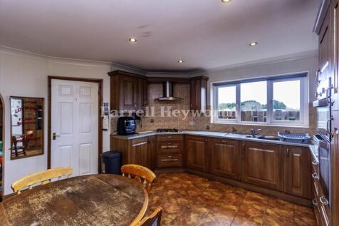 Kitchen dining room 