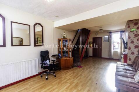 Open plan living vie
