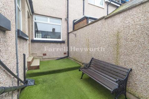 Rear yard view 2