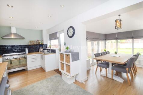 Kitchen dining