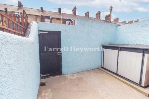 Rear yard view 2