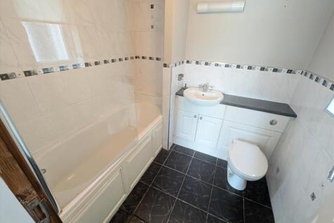 En Suite Bathroom