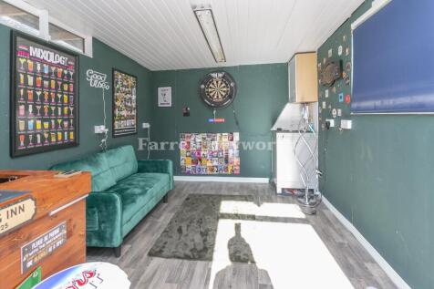 Garage bar