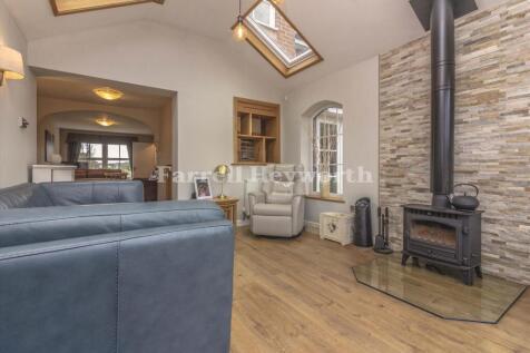 Rear Reception b