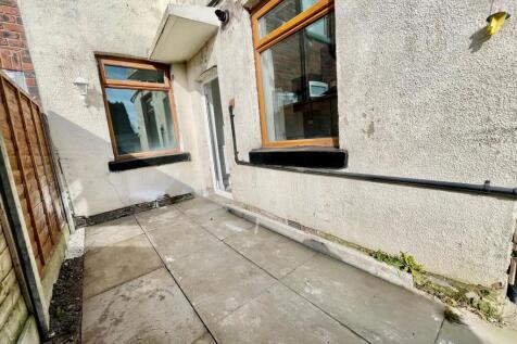 Rear garden view 3