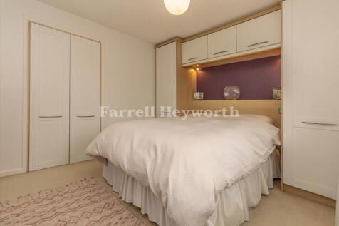 BEDROOM oNE b
