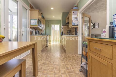 Kitchen b