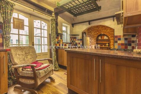 Kitchen b