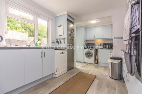 Kitchen b
