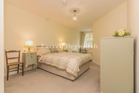 Bedroom e