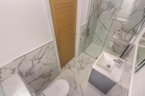 Bedroom Two En Suite