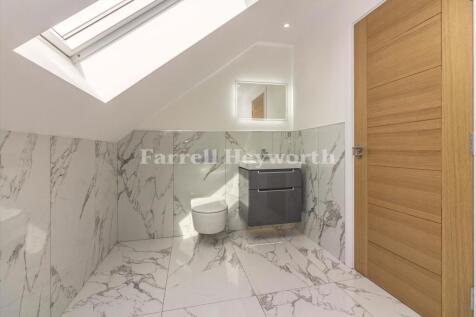 Bathroom Two b