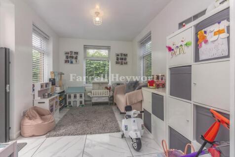 Play Room b