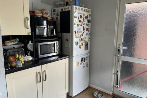 Kitchen Pic 2