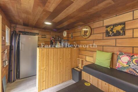 Games Room b