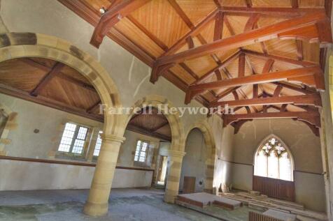Feature roof